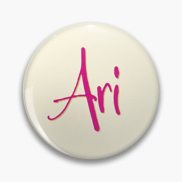Artikelvorschau, ARI personalisiertes Schriftdesign entworfen und verkauft von CharlottePlaceArt.