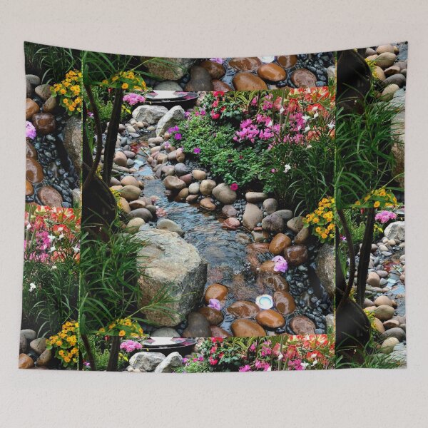 Item preview, Singapore gem designed and sold by Courtney Croxall.