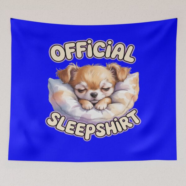Aperçu de l'œuvre T-shirt de nuit officiel avec un motif humoristique de chiot chihuahua créée et vendue par fantasticdesign.