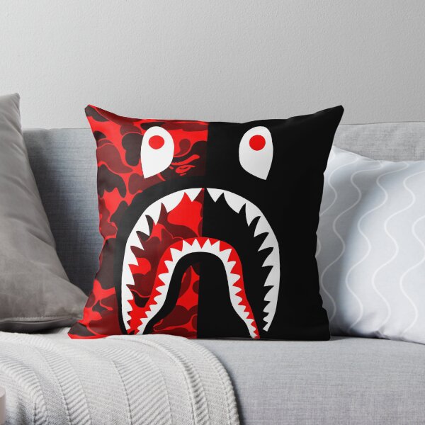 red black grapic Throw Pillow