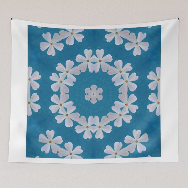 Artikelvorschau, Mandala-Muster mit weißem Phlox – Blaue florale Symmetrie entworfen und verkauft von SilentBloomLab.