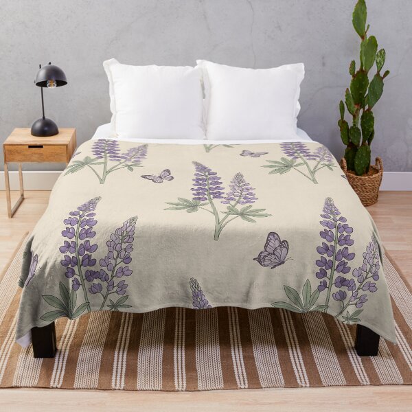 Artikelvorschau, Vintage Lupinen-Schmetterlings-Botanisches Muster entworfen und verkauft von MythicCotton.