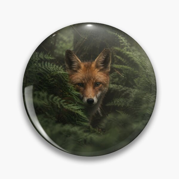 Artikelvorschau, Fuchs im nebligen Universal-Khaki-Grünwald entworfen und verkauft von Glitchart66.