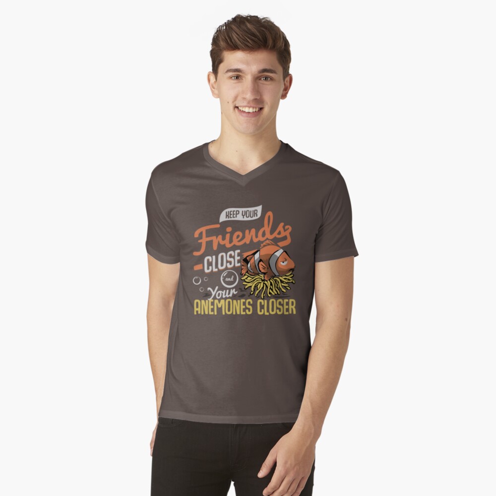 Artikel-Vorschau von T-Shirt mit V-Ausschnitt, designt und verkauft von yeoys.