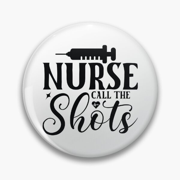 Artikelvorschau, Die Krankenschwester gibt den Ton an – Lustiges Geschenk für den Chef im Gesundheitswesen entworfen und verkauft von FuzionRaptor.