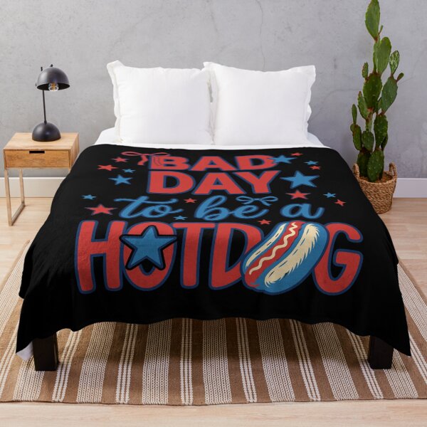 Item preview, Un mal día para ser un perrito caliente. Divertida barbacoa del 4 de julio. designed and sold by KroghDs.