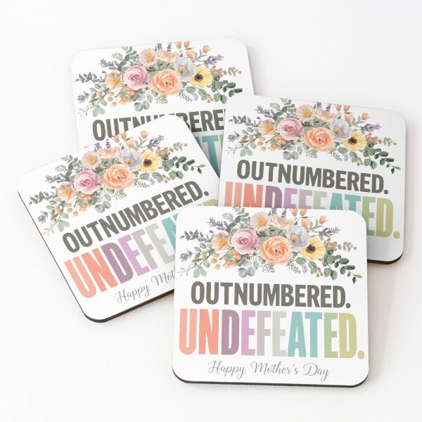 Artikelvorschau, Lustiges Blumen-T-Shirt für Mütter zum Muttertag – „Unterzahl, unbesiegt“ entworfen und verkauft von BornFabulous.