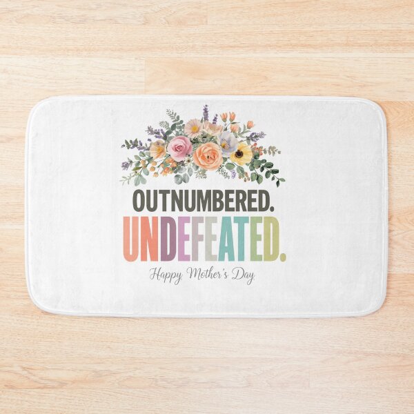 Artikelvorschau, Lustiges Blumen-T-Shirt für Mütter zum Muttertag – „Unterzahl, unbesiegt“ entworfen und verkauft von BornFabulous.