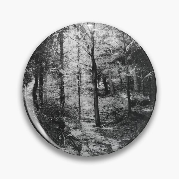 Artikelvorschau, Stimmungsvolle Schwarz-Weiß-Waldfotografie entworfen und verkauft von Kapsula2023.