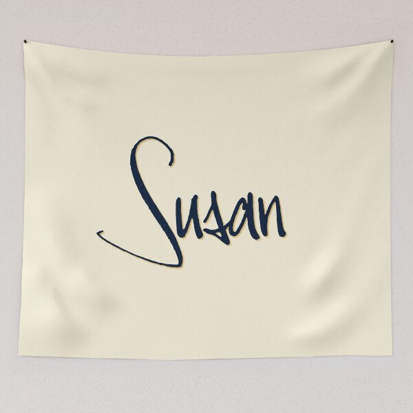 Aperçu de l'œuvre SUSAN conception de caractères personnalisée créée et vendue par CharlottePlaceArt.