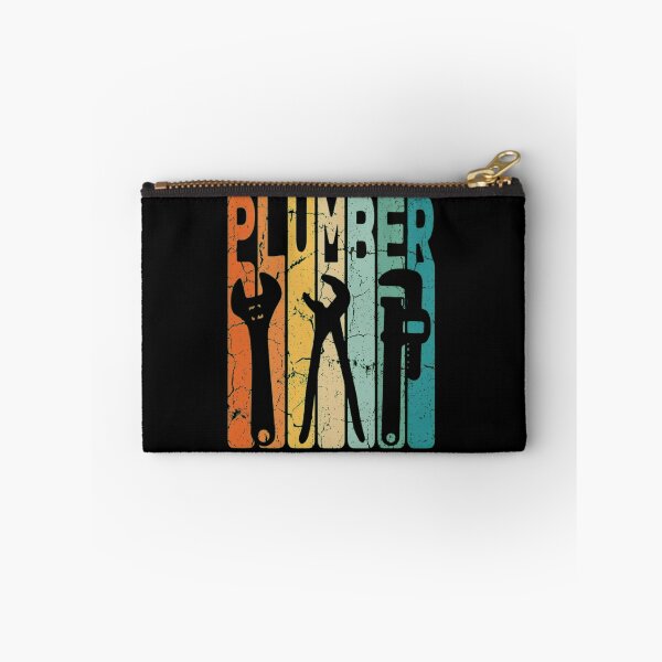 Aperçu de l'œuvre Plombier vintage, outils rétro, design silhouette coucher de soleil créée et vendue par haitrieuic96.