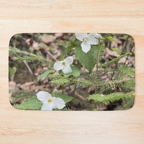 Item preview, Triple Trillium designed and sold by Mychaila's Creations.