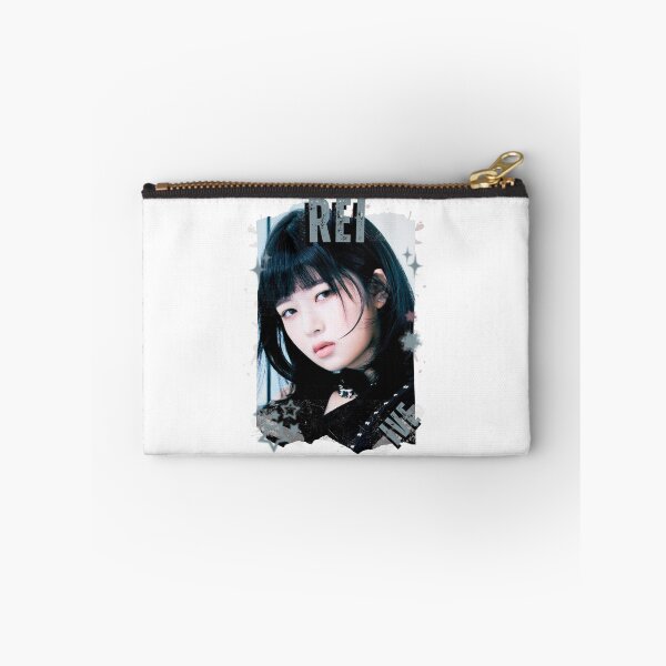 Artikelvorschau, Ivee Kpop Rei Group Girl Members Retro Scrapbook Kpop Collage Design entworfen und verkauft von HELL0WBELLO.