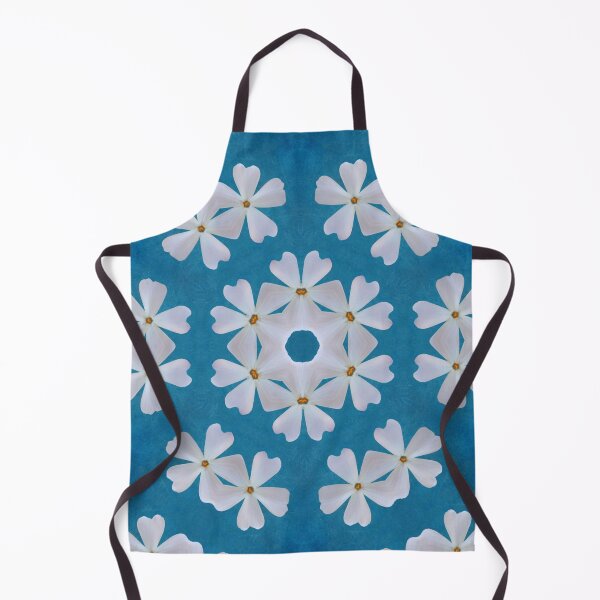 Aperçu de l'œuvre White Phlox Floral Mandala – Blue Botanical Pattern créée et vendue par SilentBloomLab.