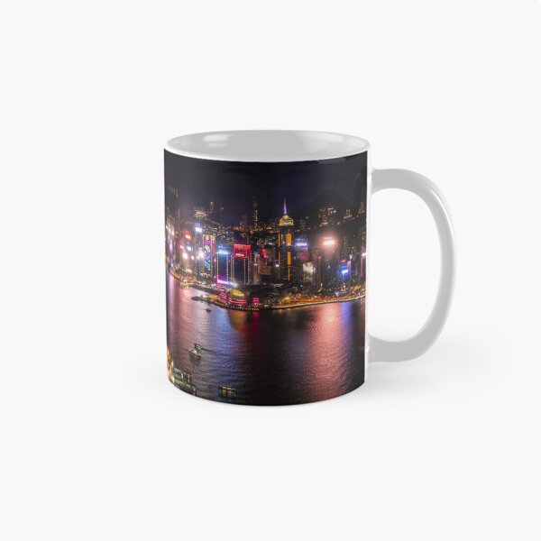 Artikelvorschau, Hongkonger Skyline bei Nacht vom ICC aus – Luftbild des Victoria Harbour – Lichter der Wolkenkratzer entworfen und verkauft von Ross.A.Campbell.