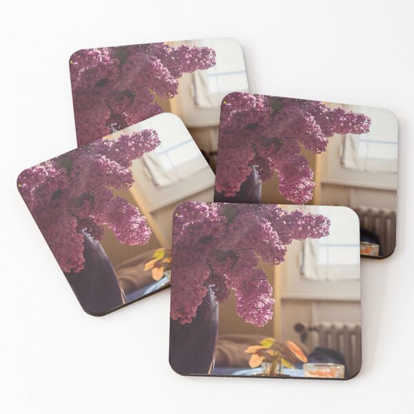 Aperçu de l'œuvre Un bouquet de Lilas rayonnant créée et vendue par Anyhnto.