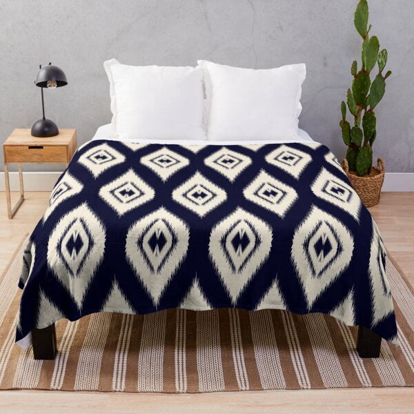 Aperçu de l'œuvre MOTIF FLEURS BLEU ET BLANC SANS COUTURE créée et vendue par Mystic Threads Design.