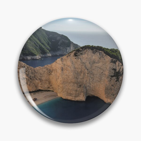 Artikelvorschau, Atemberaubender Blick auf den Navagio Beach entworfen und verkauft von PhotoArt by Joan Carroll.