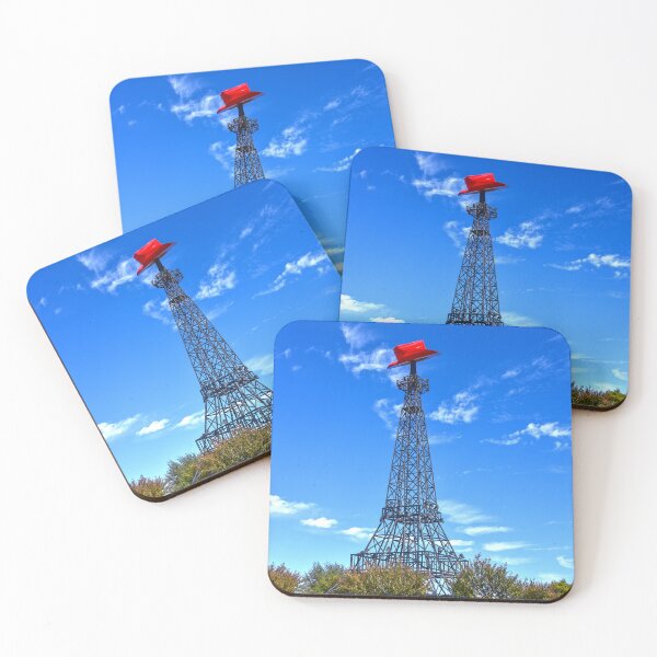Artikelvorschau, Eiffelturm mit rotem Cowboyhut, Paris, Texas entworfen und verkauft von Catherine Sherman.