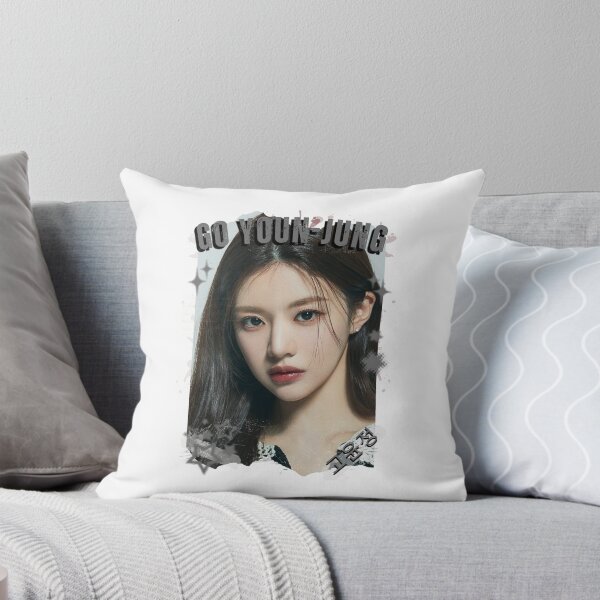 Item preview, Go Youn-jung — 고윤정 Korean Drama Actress Kdrama Korea Drama Actor Aesthetic Historical Drama Portrait Art Fan art Chinese actor illustration designed and sold by HELL0WBELLO.