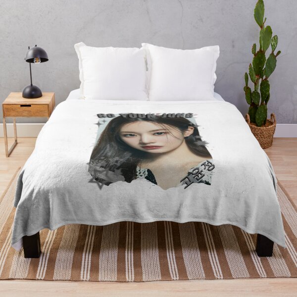 Item preview, Go Youn-jung — 고윤정 Korean Drama Actress Kdrama Korea Drama Actor Aesthetic Historical Drama Portrait Art Fan art Chinese actor illustration designed and sold by HELL0WBELLO.