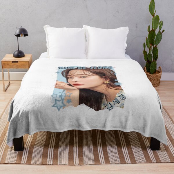 Item preview, Kim Se-jeong — 김세정 Korean Drama Actress Kdrama Korea Drama Actor Aesthetic Historical Drama Portrait Art Fan art Chinese actor illustration designed and sold by HELL0WBELLO.