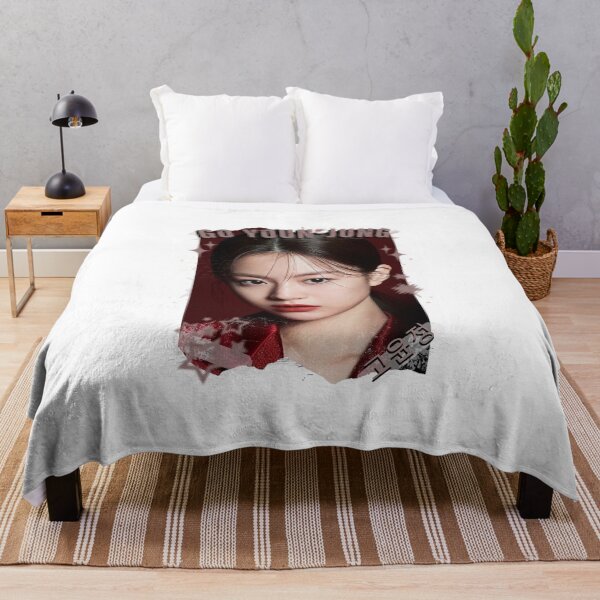 Item preview, Go Youn-jung — 고윤정 Korean Drama Actress Kdrama Korea Drama Actor Aesthetic Historical Drama Portrait Art Fan art Chinese actor illustration designed and sold by HELL0WBELLO.
