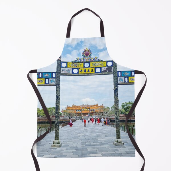 Aperçu de l'œuvre Pont Trung Dao, Hué - La Voie de l'Empereur | Patrimoine artistique de la Cité Impériale du Vietnam créée et vendue par Ross.A.Campbell.