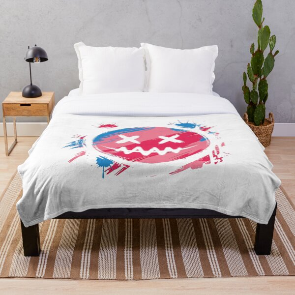 Aperçu de l'œuvre vêtements de soirée à smiley maléfique créée et vendue par Knowvhere.