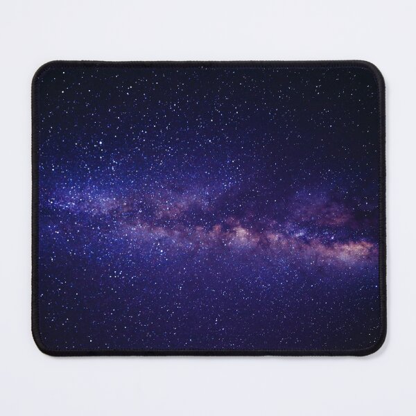 Aperçu de l'œuvre Astrophotographie de la galaxie violette dans l'espace créée et vendue par lorelei-stars.