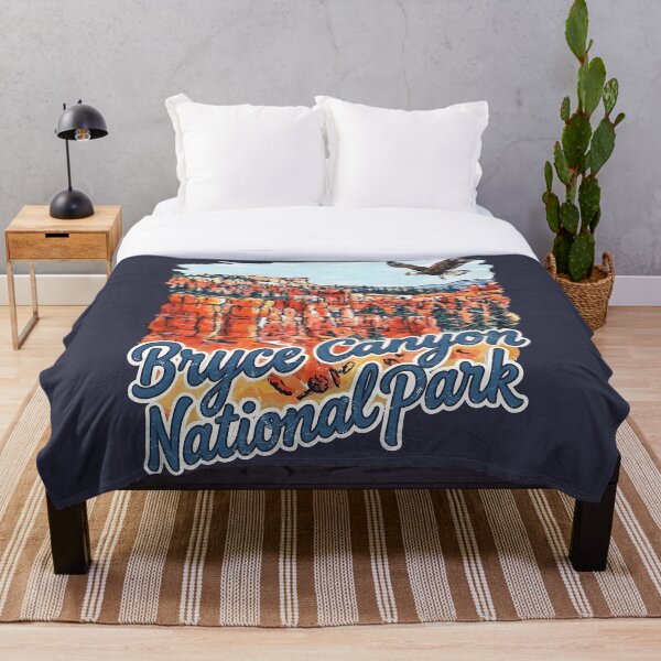 Artikelvorschau, Bryce Canyon Nationalpark, farbenprächtige Landschaft, niedlicher Falke entworfen und verkauft von HowToCanadian.
