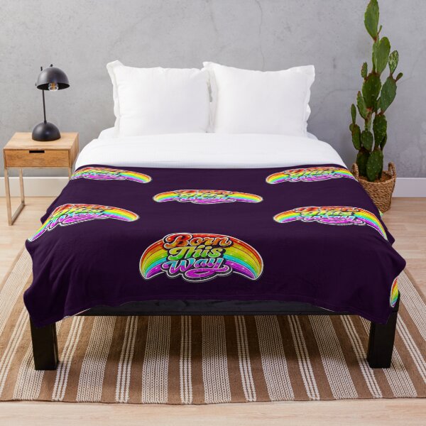 Aperçu de l'œuvre T-shirt 3D rétro « Born This Way » Fierté – Typographie arc-en-ciel vintage années 70, T-shirt LGBTQ Fierté, Vêtements rétro groovy Fierté pour T-shirt, autocollant, coque de téléphone, mug, sac, sweat à capuche créée et vendue par ArtByTripti.