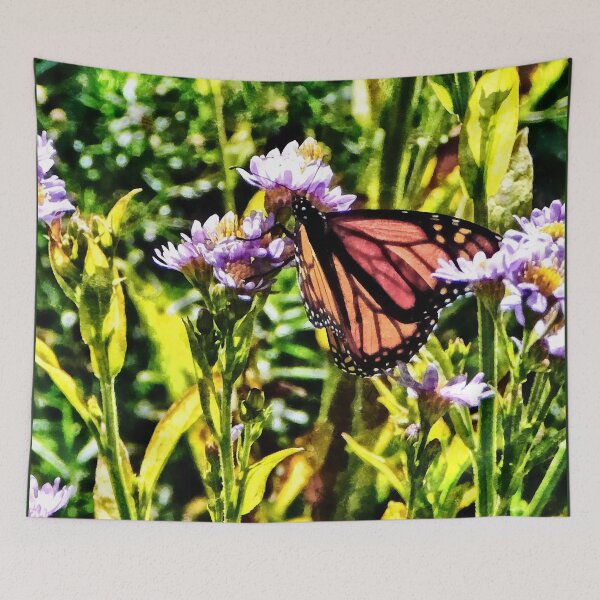 Aperçu de l'œuvre Monarch Butterfly on Purple Wildflower créée et vendue par Susan Savad.