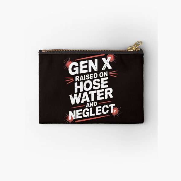 Artikelvorschau, T-Shirt „Generation X – Aufgewachsen mit Gartenschlauchwasser und Vernachlässigung“ – Retro-Humor der Generation X entworfen und verkauft von Redgiant87x.