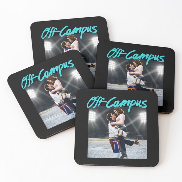 Aperçu de l'œuvre Garrett Graham, 44 ans, film Off Campus, romance de hockey à Briar U, passionné de lecture - Off Campus créée et vendue par MoodMew.