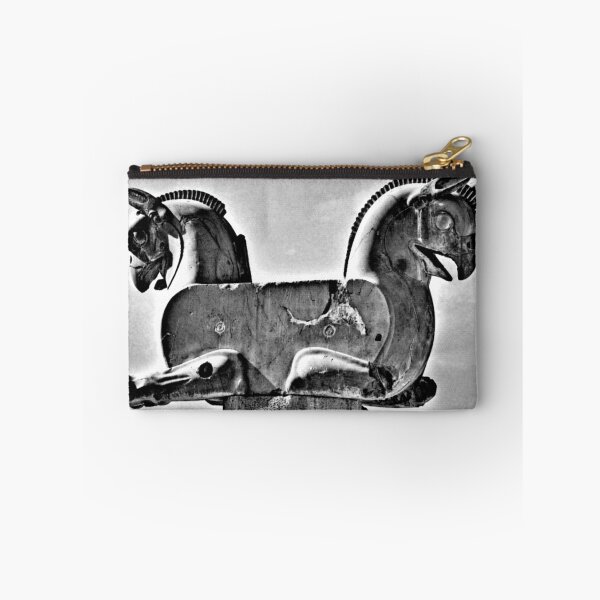 Artikelvorschau, Double Headed Griffin - Persepolis - Iran entworfen und verkauft von Bryan Freeman.