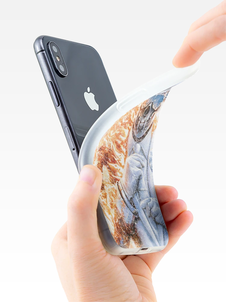 Imagen 4 de 5, Funda de iPhone con la obra Vic R, diseñada y vendida por URGraphics.