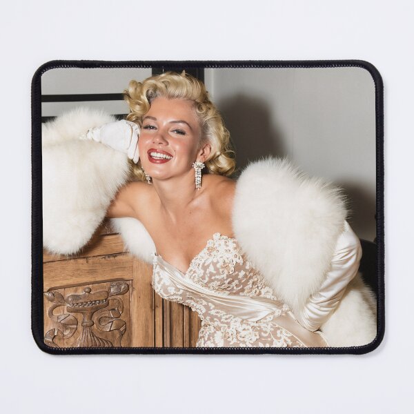 Item preview, Marilyn Monroe portrait designed and sold by KaterinaLog.