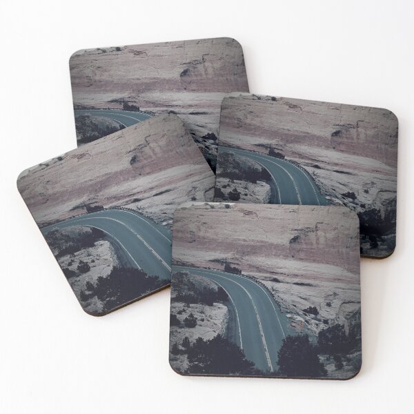 Artikelvorschau, Offroad entworfen und verkauft von Over Grown Gallery.