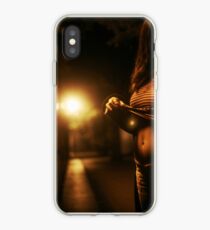 Photo of sexy young lady with no face pulling up t shirt in street iPhone-Hülle & Cover