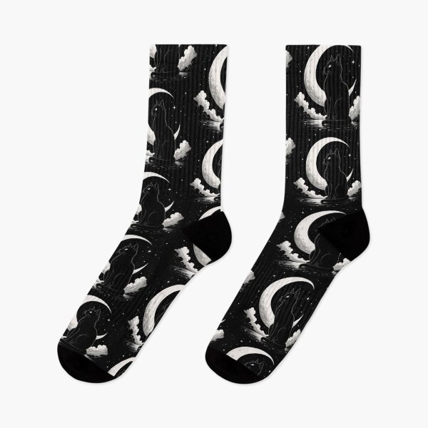 Artikelvorschau, Black Cat Under Moonlight Night Sky entworfen und verkauft von DervoTeck2767.