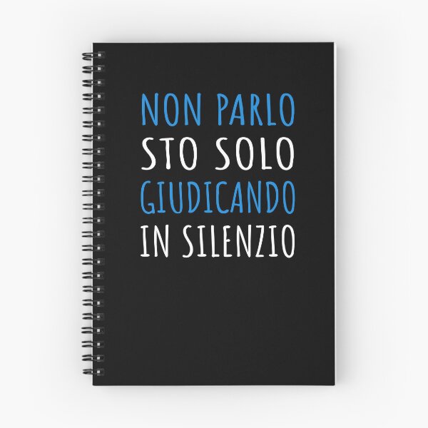Artikelvorschau, Non Parlo Sto Solo Giudicando In Silenzio - Divertente entworfen und verkauft von SayItAnyway.