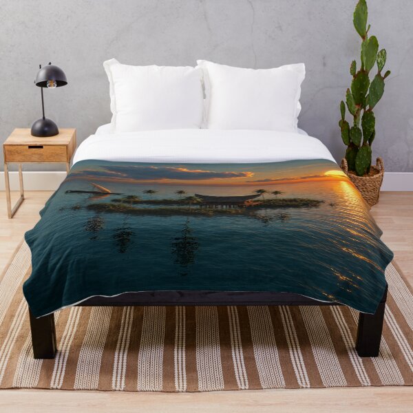 Artikelvorschau, Karibischer Traum – Tropischer Sonnenuntergang auf einer Insel – Filmreife Meeresparadies-Kunst entworfen und verkauft von Extravanganzza.