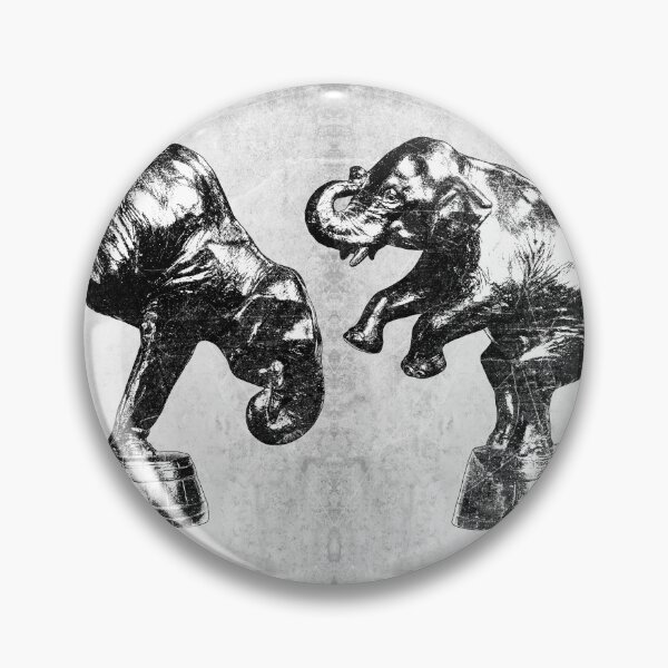 Artikelvorschau, Antike Bronzeskulptur eines tanzenden Elefanten, Doppelansicht, Dunkel entworfen und verkauft von Ghoul Enterprises.