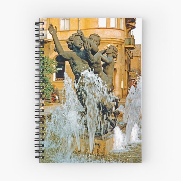 Aperçu de l'œuvre Promenade près de la fontaine de la mer, Helsingborg, Suède, 1959 créée et vendue par AMacGPhilly.