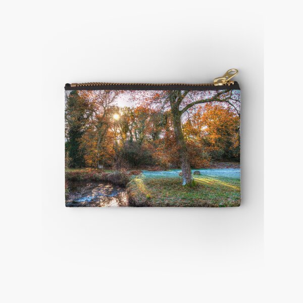 Artikelvorschau, Sonnenaufgang am Fluss Bovey in Devon entworfen und verkauft von Londonimages.