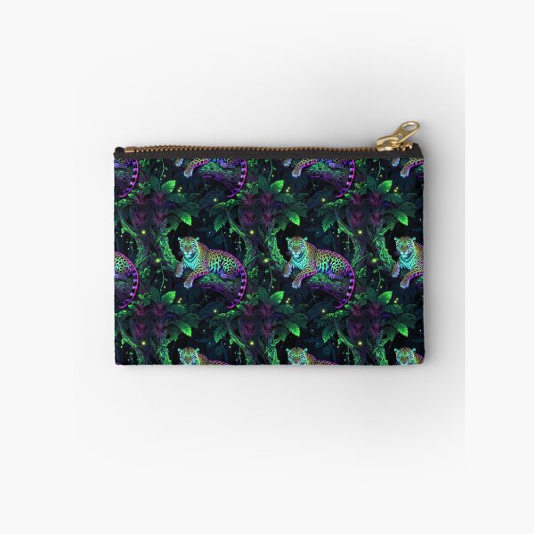 Artikelvorschau, Neon Jungle Leopard Glowing Wildlife Art entworfen und verkauft von DervoTeck2767.