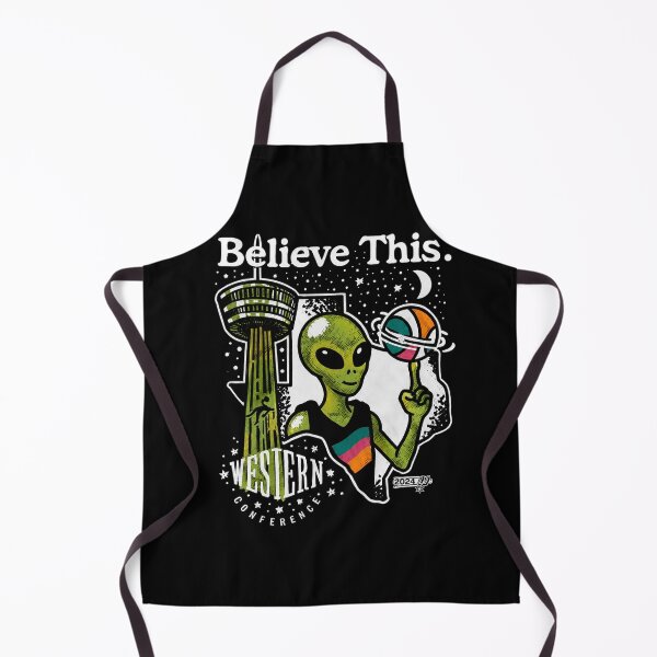 Artikelvorschau, San Antonio Spurs NBA Western Conference Finals 2026 Believe This Alien entworfen und verkauft von STVSpinsDesign.