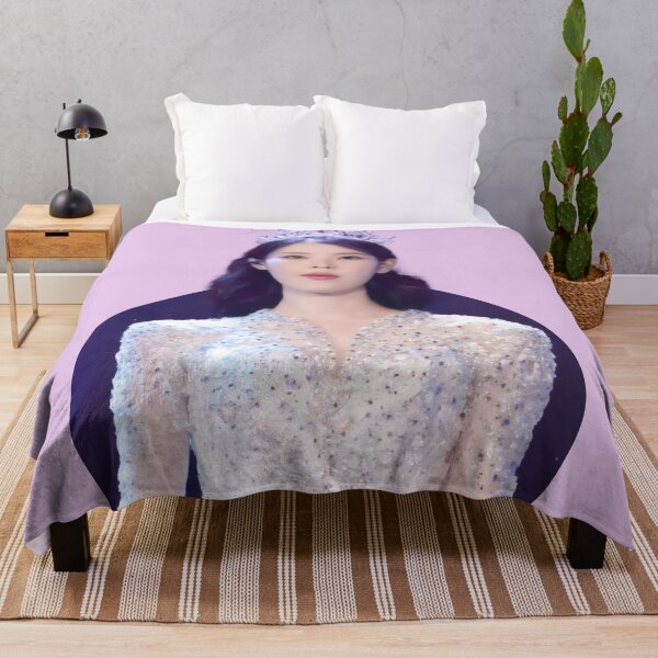 Item preview, Iu / Lee Ji-eun Corona designed and sold by William Cano.