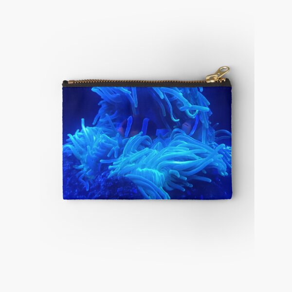 Artikelvorschau, Blue Coral Reef Ocean Dream entworfen und verkauft von PhuongVoArt.